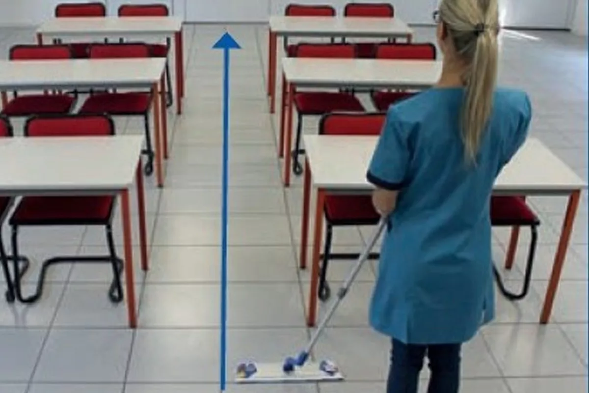 Protocole de lavage des sols en méthode de pré-imprégnation d’une salle de classe